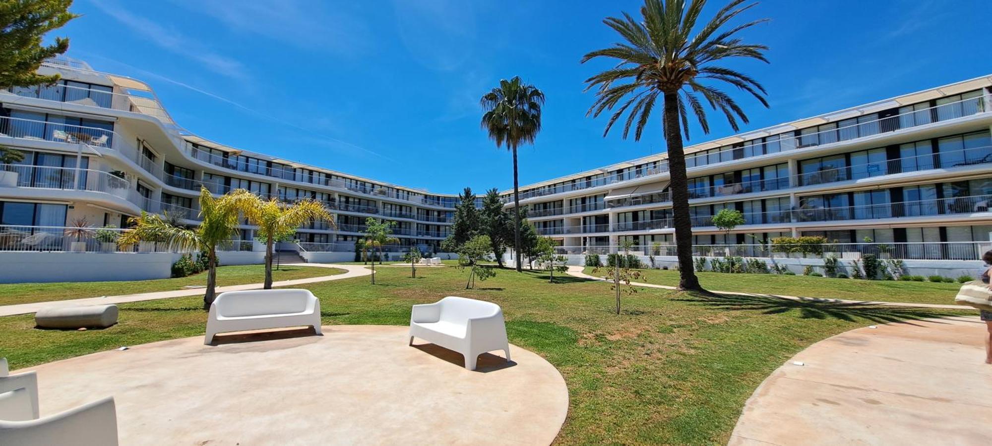 Junto Al Mar En Residencial Appartement